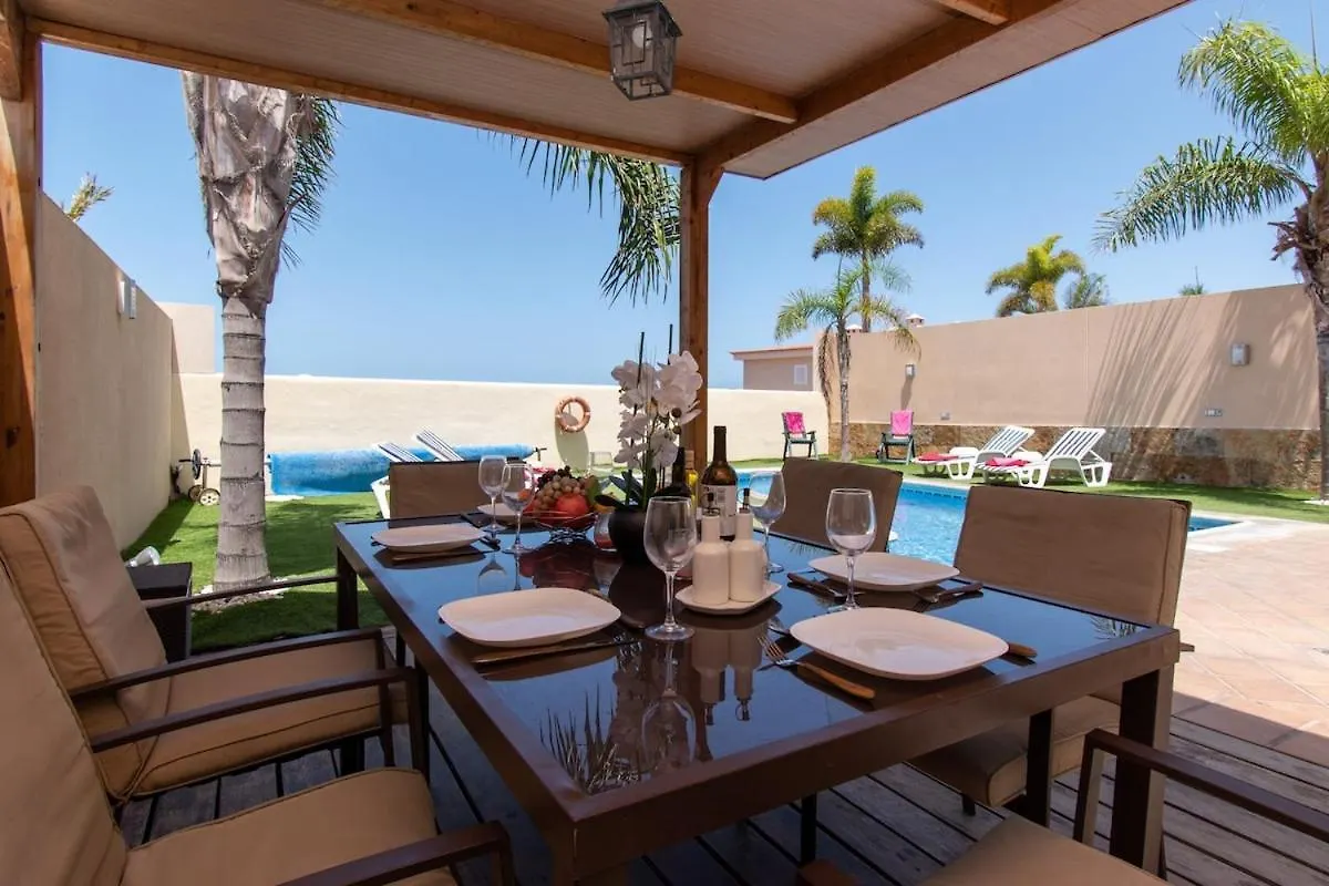 Villa Verde Private Heated Pool Sea Views 圣地亚哥港 西班牙